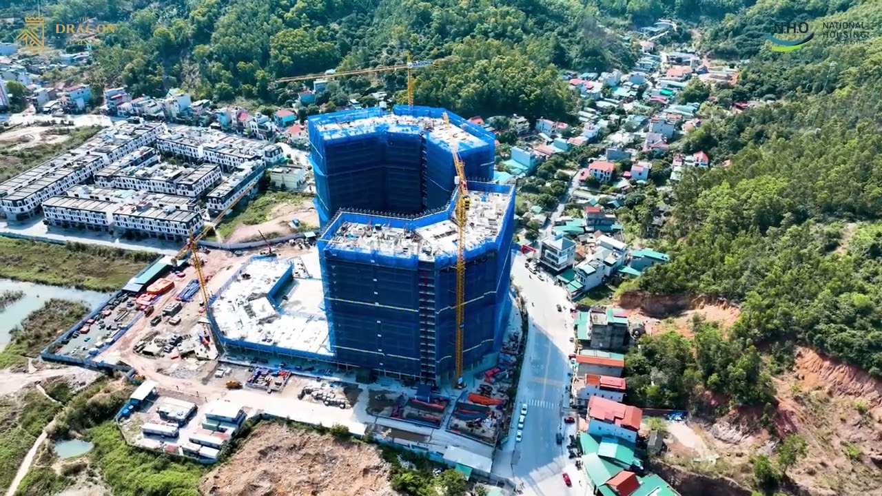 THE DRAGON CASLTE HẠ LONG